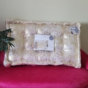 Elegant GOLD Tufted Pillow